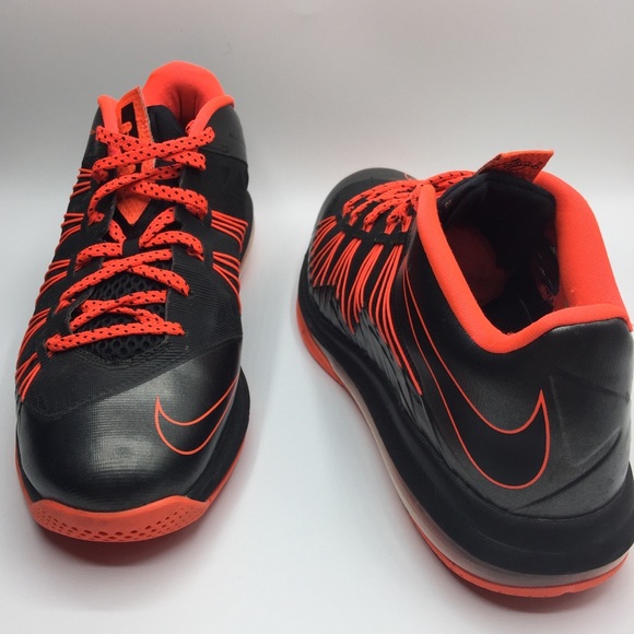Nike Lebron 10 Low Size 9.5 Black Basketball Shoes - Picture 5 of 6